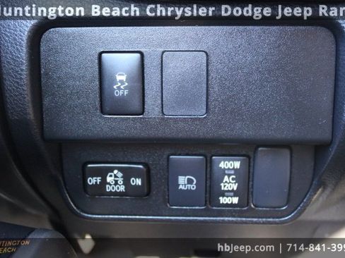 Used 2023 Toyota Tacoma TRD Off-Road image 19