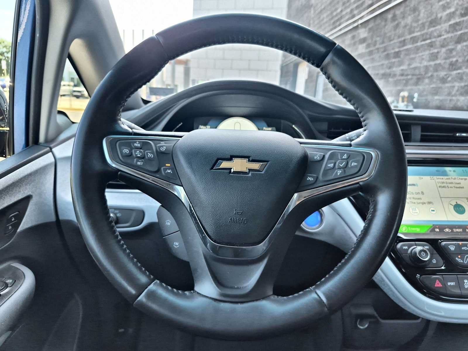 Used 2020 Chevrolet Bolt Premier w/ Infotainment Package FWD image 21