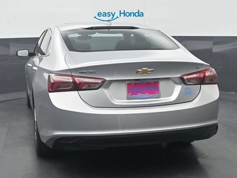 Used 2021 Chevrolet Malibu LT FWD image 6