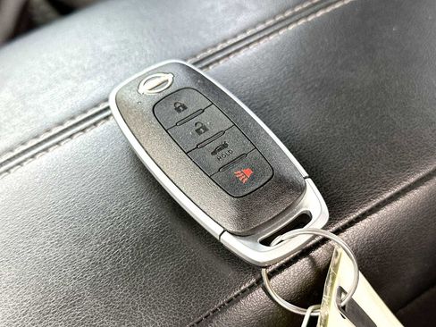 Used 2024 Nissan Sentra SV image 29