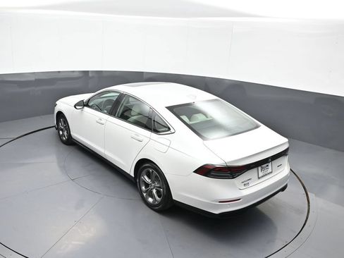 Certified 2024 Honda Accord EX-L image 39