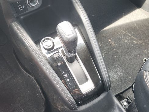 Used 2018 Nissan Kicks SR w/ Premium Package FWD image 21