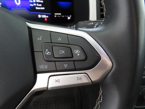 Used 2022 Volkswagen Atlas SE image 16