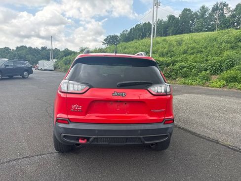Used 2019 Jeep Cherokee Trailhawk AWD/4WD image 8
