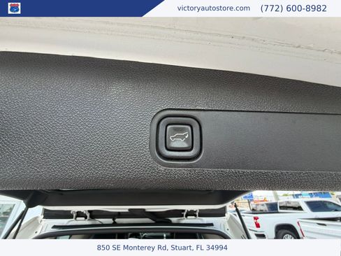 Used 2011 Chevrolet Tahoe LT w/ Luxury Package image 19