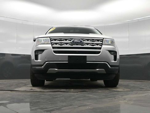 Used 2018 Ford Explorer Limited image 31
