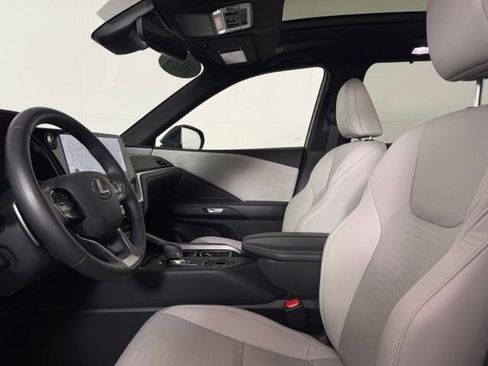 Used 2024 Lexus TX 350 FWD w/ Captains Chair Package image 5
