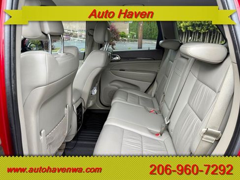 Used 2011 Jeep Grand Cherokee Laredo AWD/4WD image 10