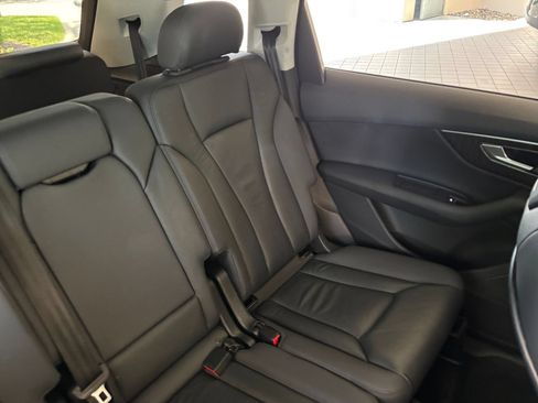 Used 2022 Audi Q7 2.0T Premium AWD/4WD image 40