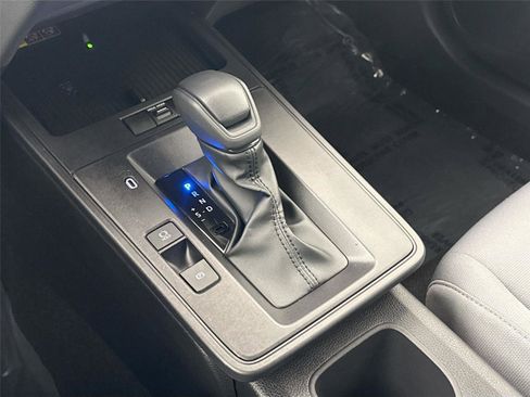 Certified 2026 Toyota Corolla Cross SE image 25