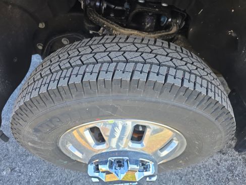 New 2026 GMC Sierra 3500 Denali w/ Technology Package image 11