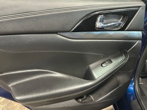 Used 2021 Nissan Maxima 3.5 SV w/ Floor Mat Group FWD image 12