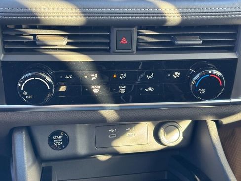 New 2026 Nissan Rogue S image 17