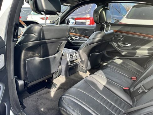 Used 2014 Mercedes-Benz S 550 Sedan image 19