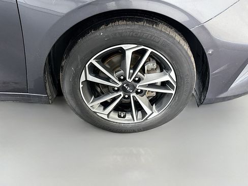 Used 2023 Kia Forte LXS FWD image 31