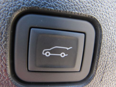 Used 2026 Chevrolet Traverse LT w/ Driver Confidence Package FWD image 22