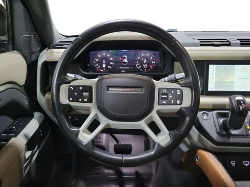 Certified 2020 Land Rover Defender 110 HSE AWD/4WD image 24