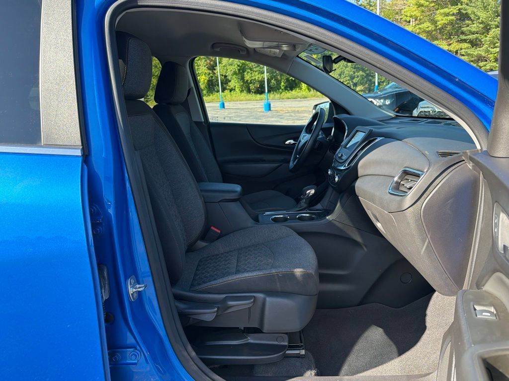 Used 2024 Chevrolet Equinox LT AWD/4WD image 31