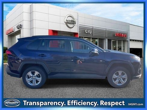 Used 2024 Toyota RAV4 XLE image 5