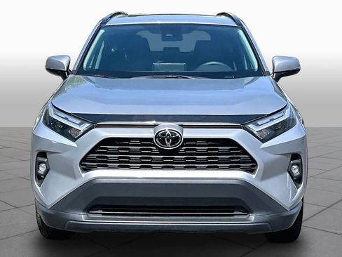 Used 2024 Toyota RAV4 XLE Premium FWD image 5