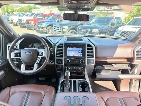 Used 2019 Ford F150 King Ranch w/ Equipment Group 601A Luxury AWD/4WD image 24