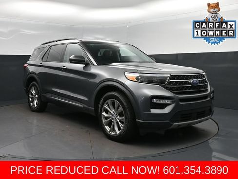 Used 2023 Ford Explorer XLT w/ Equipment Group 202A AWD/4WD image 9