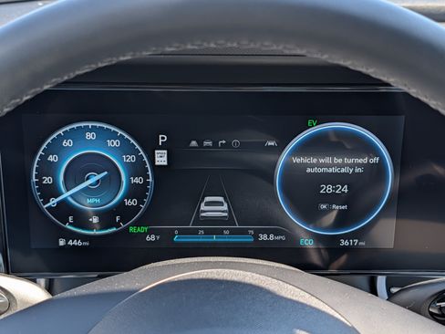 Certified 2026 Hyundai Elantra Limited FWD image 21