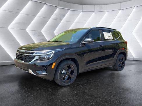 New 2026 Kia Seltos EX FWD image 1