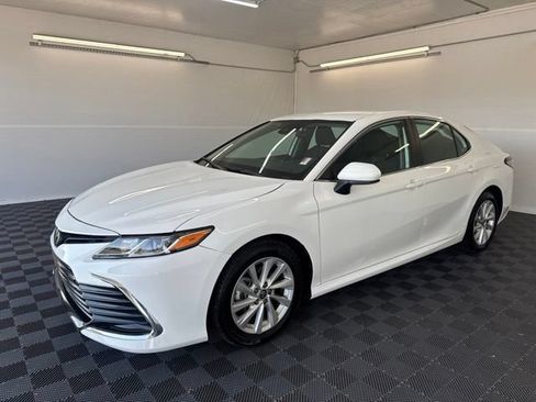 Used 2024 Toyota Camry LE FWD image 12