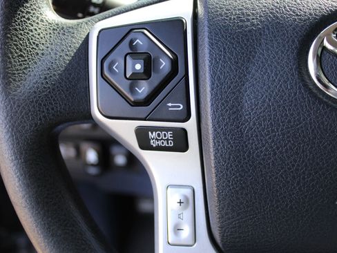 Used 2014 Toyota Tundra SR5 w/ SR5 Upgrade Package AWD/4WD image 13