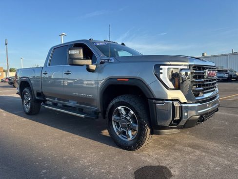 Used 2026 GMC Sierra 2500 SLE w/ SLE Value Package; AWD/4WD image 9