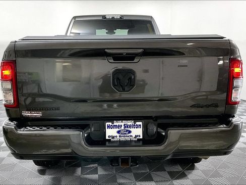 Used 2021 RAM 3500 Big Horn w/ Night Edition AWD/4WD image 4