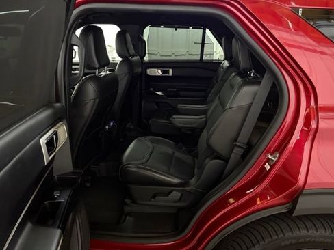Used 2022 Ford Explorer ST w/ Equipment Group 401A AWD/4WD image 29