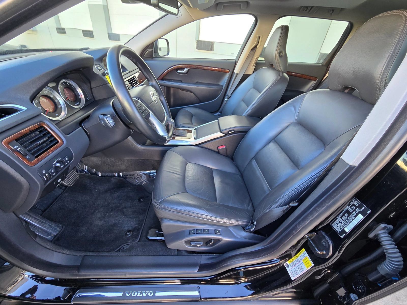 Used 2013 Volvo XC70 3.2 AWD/4WD image 12