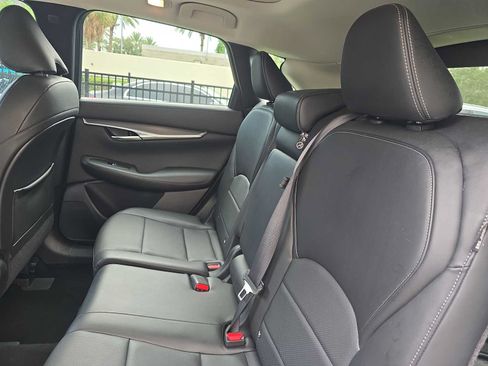 Used 2023 INFINITI QX50 Luxe FWD image 11