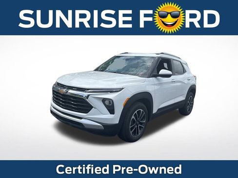 Used 2024 Chevrolet TrailBlazer LT image 1