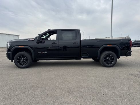New 2026 GMC Sierra 2500 AT4 w/ AT4 Premium Plus Package AWD/4WD image 3