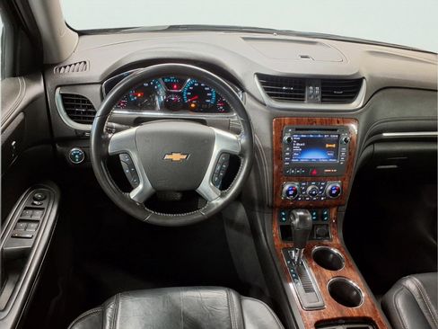 Used 2014 Chevrolet Traverse LT FWD image 9