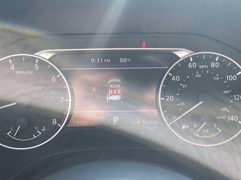 Used 2024 Nissan Rogue SV AWD/4WD image 24