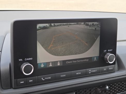 Used 2024 Honda CR-V EX image 10