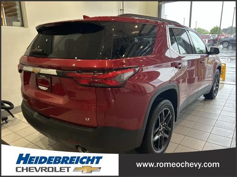 Used 2023 Chevrolet Traverse LT w/ LPO, Floor Liner Package AWD/4WD image 4