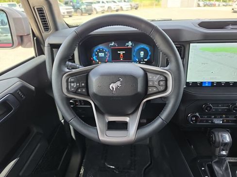 Used 2025 Ford Bronco Big Bend w/ Black Diamond Package AWD/4WD image 10