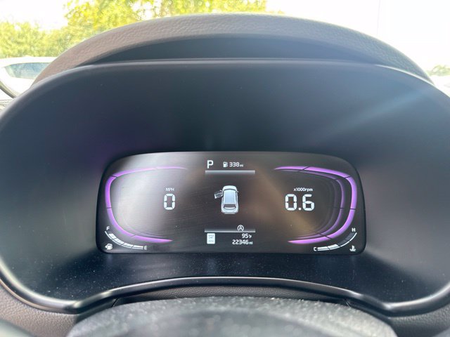 Used 2025 Kia Soul LX w/ LX Technology Package FWD image 27