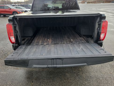 Used 2023 GMC Sierra 1500 Elevation image 17