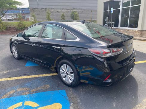 Used 2019 Hyundai Sonata SE FWD image 3