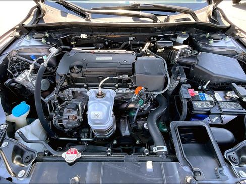 Used 2016 Honda Accord LX image 31