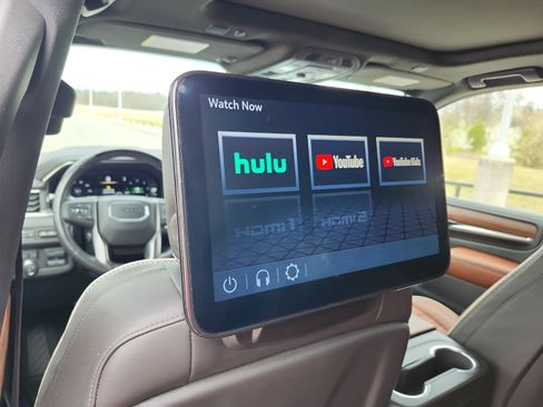 Certified 2024 GMC Yukon Denali Ultimate image 14