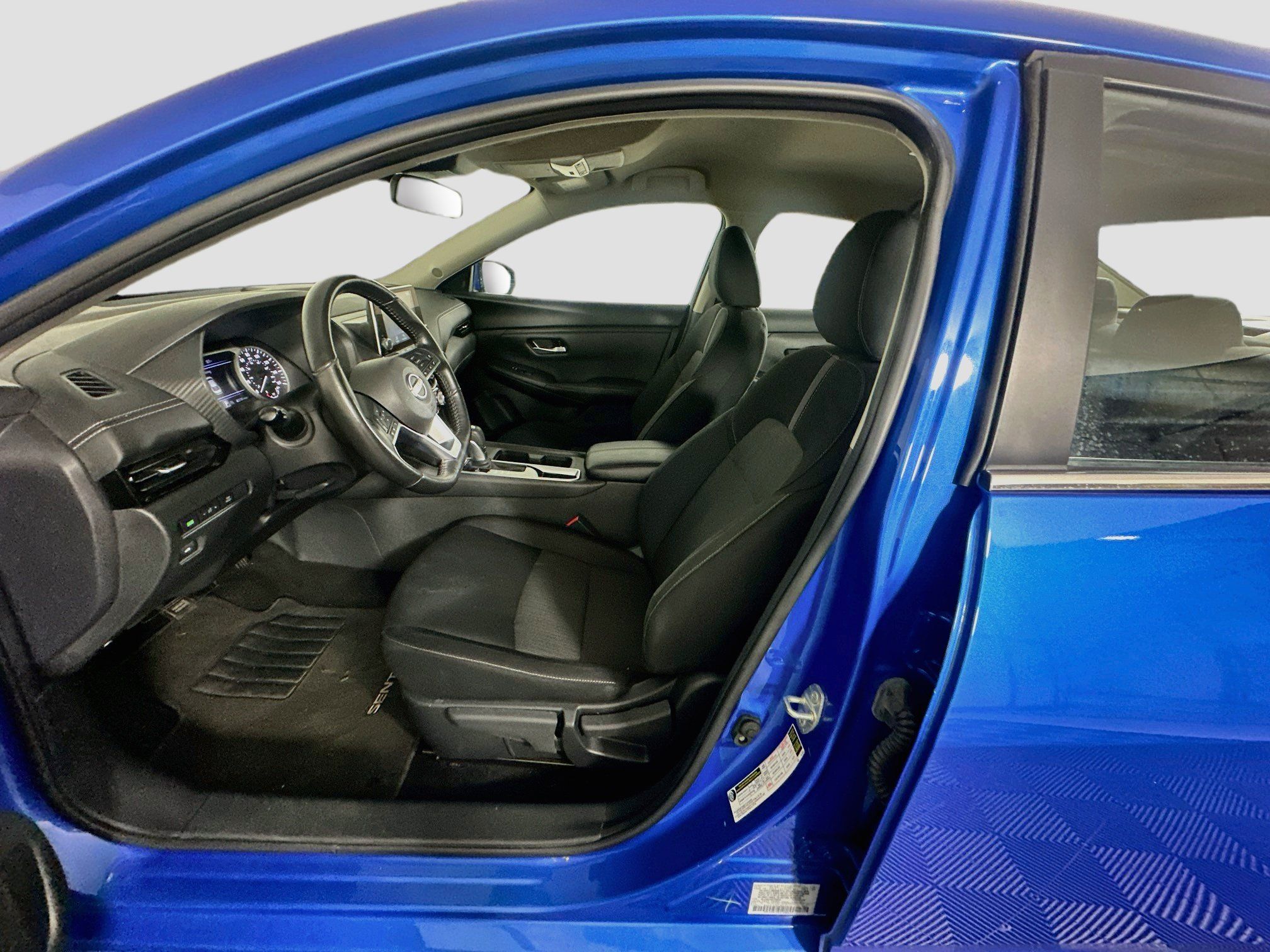 Used 2025 Nissan Sentra SV w/ All-Weather Package FWD image 13