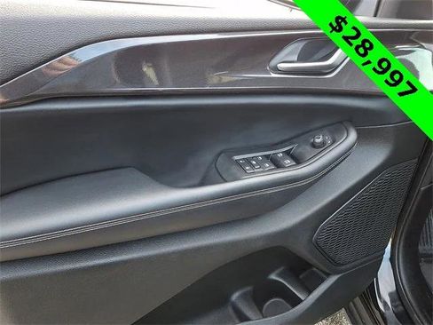 Certified 2023 Jeep Grand Cherokee Laredo image 12