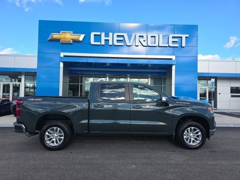 New 2026 Chevrolet Silverado 1500 LT image 3